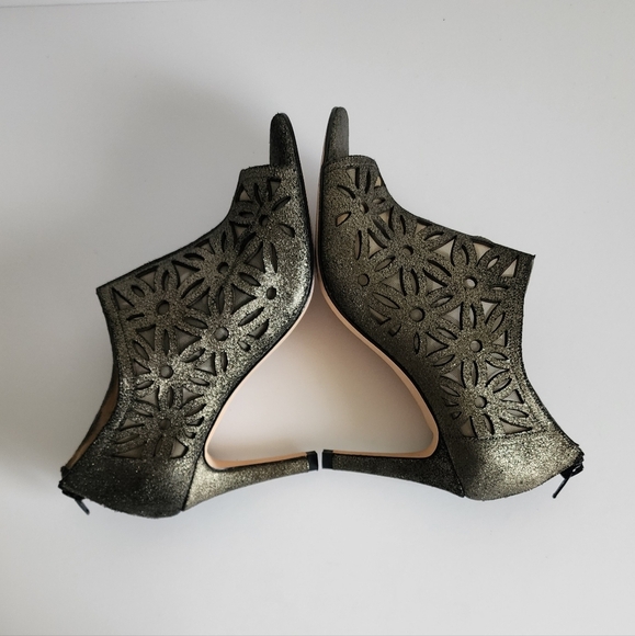 Vaneli Women's 7.5N Babe Pewter Metal Peep Toe Heels - Picture 6 of 12